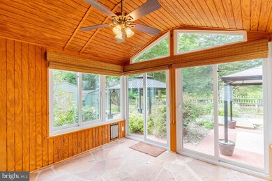 19125 Saint Johnsbury Ln, Germantown, MD 20876 - photo 6