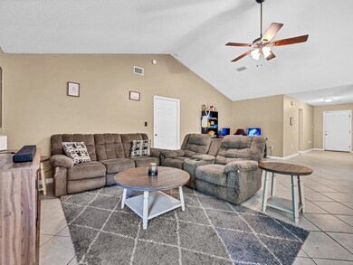 131 Conquest Ave Crestview FL 32536 USA-