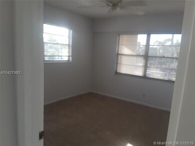 Bedroom with 2 windows, corner