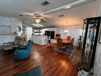 1037 W Lakeview Dr unit 1037, Sebastian, FL 32958 - photo 5