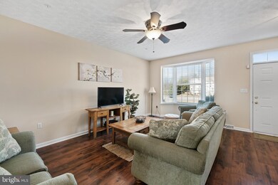 1159 Balsam Cir, Sykesville, MD 21784 - photo 4