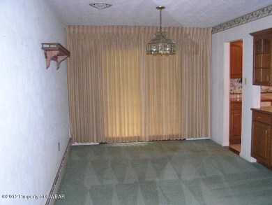 126 Manor Dr, Shavertown, PA 18708 - photo 6