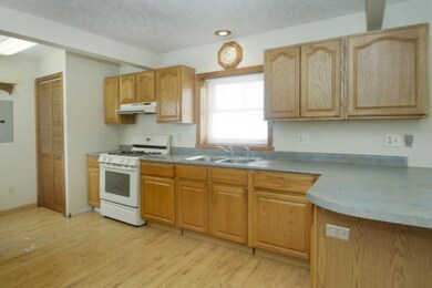 2118 W Osterhout Ave, Portage, MI 49024 - photo 6