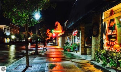 125 Iroquois St, Elk Rapids, MI 49629 - photo 4