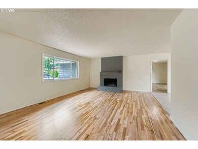 8755 SW Pinebrook St, Portland, OR 97224 - photo 5