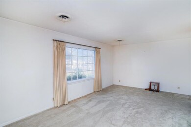 1001 Princeton Place, Cleburne, TX 76033 - photo 4