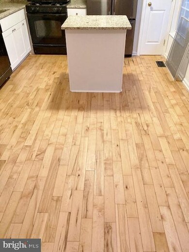 8513 Pine Meadows Dr, Odenton, MD 21113 - photo 6