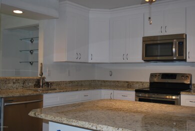 4300 Lakeside Dr unit 7, Jacksonville, FL 32210 - photo 7