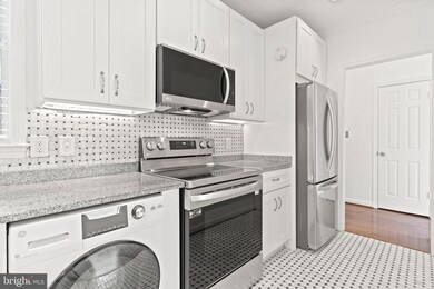 2310 Ashmead Place NW unit 402, Washington, DC 20009 - photo 3