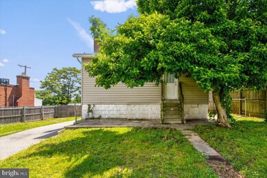 7614 Cypress Ave, Baltimore, MD 21224 - photo 4