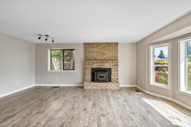 3061 Ruby Dr, Medford, OR 97504 - photo 3