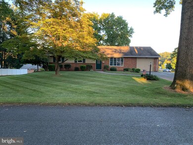 271 Park Ave, Mount Joy, PA 17552 - photo 2