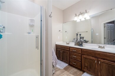 Master bathroom downstairs