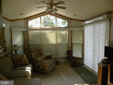 305 Huron Ln unit GLEN 1, Earleville, MD 21919 - photo 5