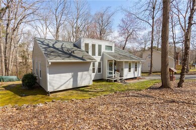 2408 Burnette Dr, Greensboro, NC 27406 - photo 4