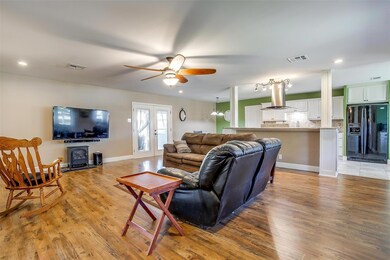 328 Arrowhead St, Fort Worth, TX 76108 - photo 4