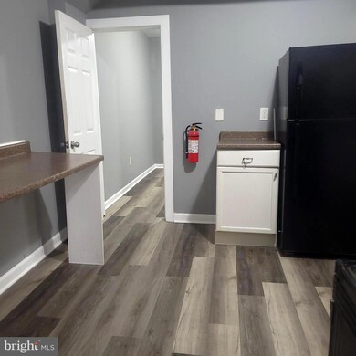 219 Warren St, Gloucester City, NJ 08030 - photo 5