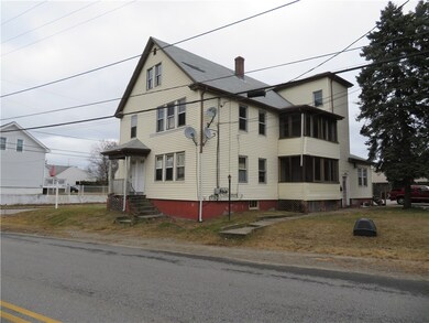 361 Mendon Ave, Pawtucket, RI 02861 - photo 3