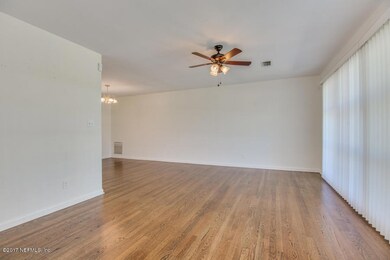 7842 Wildwood Rd, Jacksonville, FL 32211 - photo 5