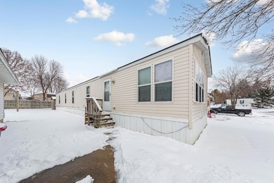 502 Edgar Place, Faribault, MN 55021 - photo 5