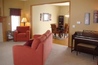 5248 Stoneman Dr, Fitchburg, WI 53711 - photo 3