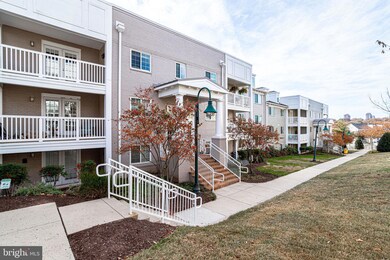 4121 S Four Mile Run Dr unit 401, Arlington, VA 22204 - photo 2