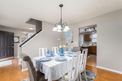 2998 Fenwood Dr, Columbus, OH 43232 - photo 4