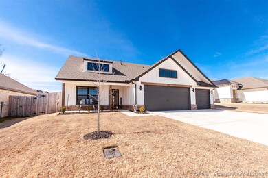 8910 N 73rd East Place, Owasso, OK 74055 - photo 2