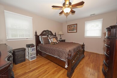 8 Birchwood Place, Leonardo, NJ 07737 - photo 5