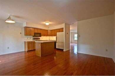 233 Georgetowne Ct, Royersford, PA 19468 - photo 7