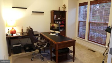 4898 Royal Coachman Dr, Elkridge, MD 21075 - photo 4