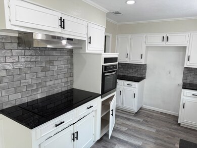 3821 E Everglade Ave, Odessa, TX 79762 - photo 6