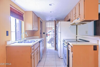 10407 N 11th Place unit 3, Phoenix, AZ 85020 - photo 6