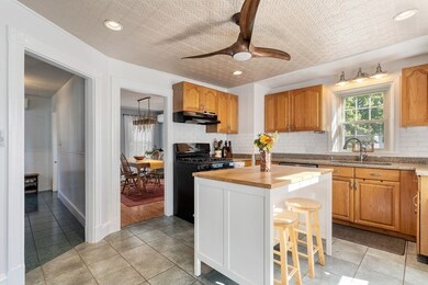 50 Lake St, Wakefield, MA 01880 - photo 2