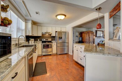 11166 Blackwell Rd, Central Point, OR 97502 - photo 7