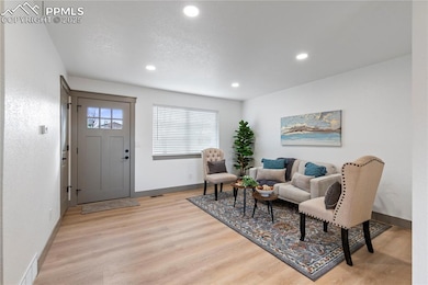 3370 Foxridge Dr, Colorado Springs, CO 80916 - photo 7