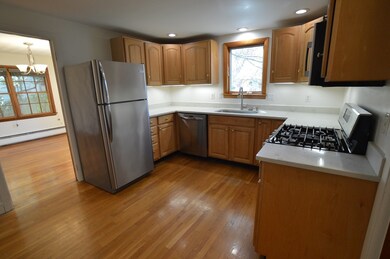 24 Beverly Ave, Marblehead, MA 01945 - photo 2