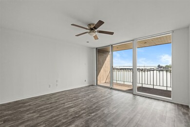 Lodge at Walden unit 305A, Montgomery, TX 77356 - photo 6