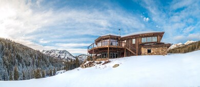 1415 N Trout Lake