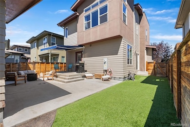 Rare, large backyard!