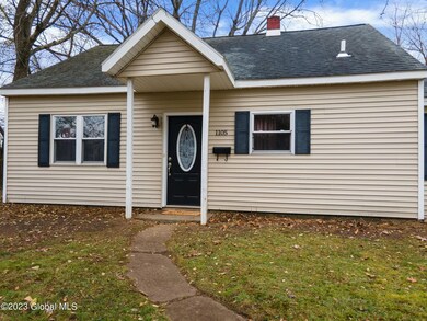 2-web-or-mls-1105OuterDr_02