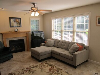 1733 Jed Ct, Chambersburg, PA 17202 - photo 4