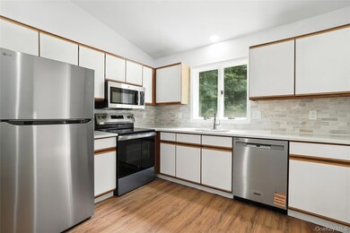 5760 Route 82, Clinton Corners, NY 12514 - photo 5