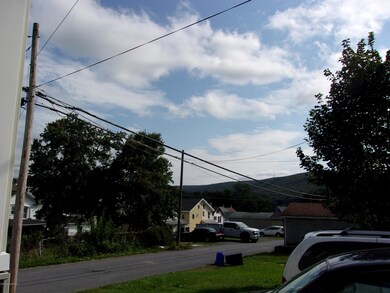 24 Walnut Ave, Jim Thorpe, PA 18229 - photo 7