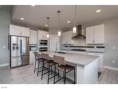 160 91st St, West Des Moines, IA 50266 - photo 7