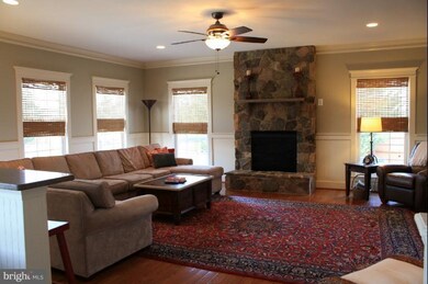 316 Daffodil Ct, Purcellville, VA 20132 - photo 3