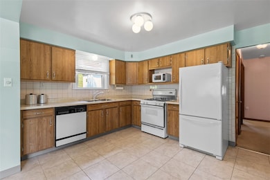 3040 Broadway Ave, Pittsburgh, PA 15234 - photo 6