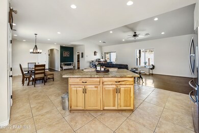 012_Kitchen