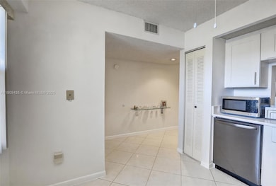 13105 SW 16th Ct unit 407L, Pembroke Pines, FL 33027 - photo 5