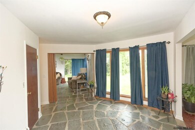 250 Goldfoot Rd, Schenectady, NY 12302 - photo 3